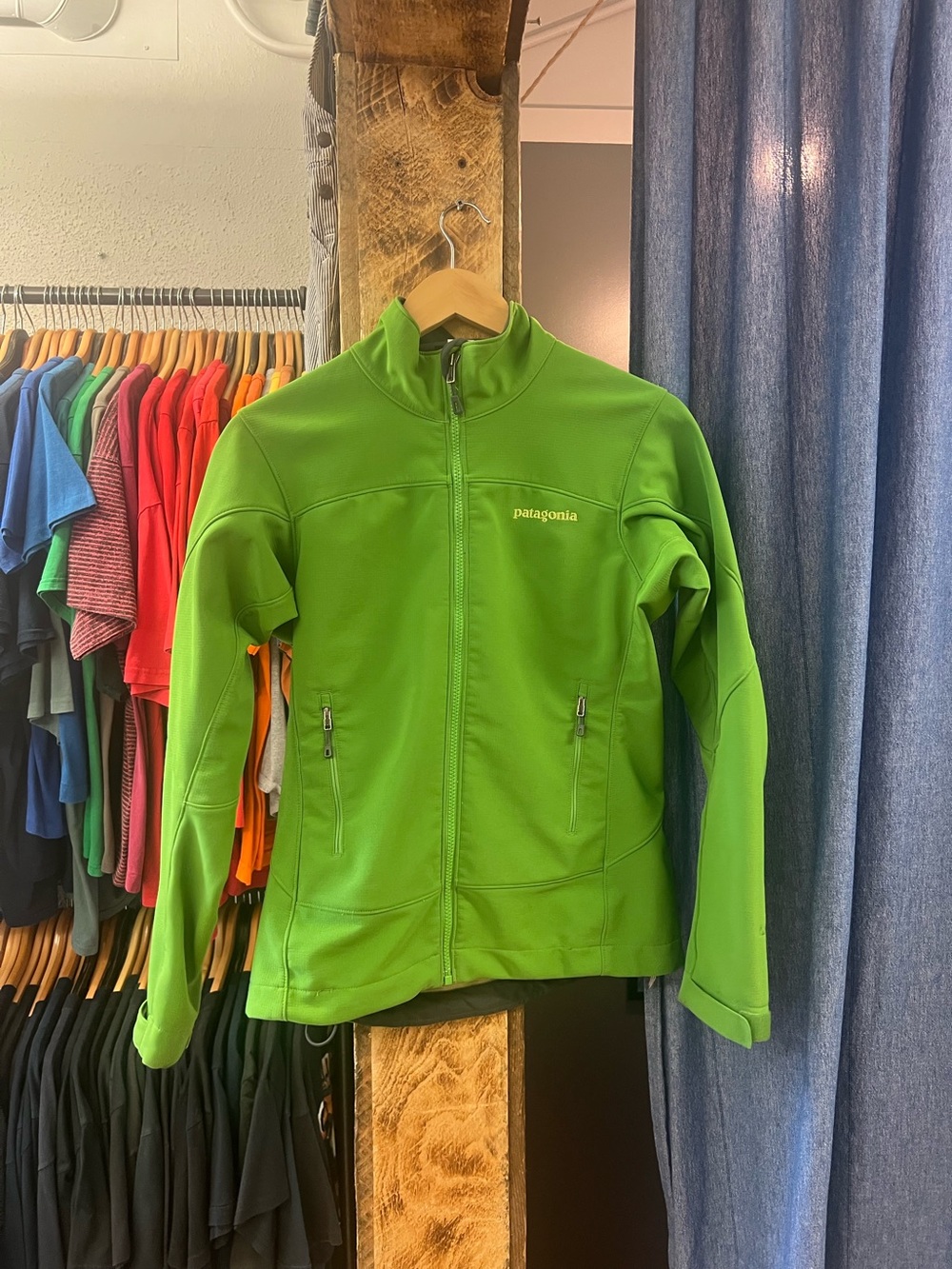 Vintage Patagonia Women’s Green Zip Up Jacket